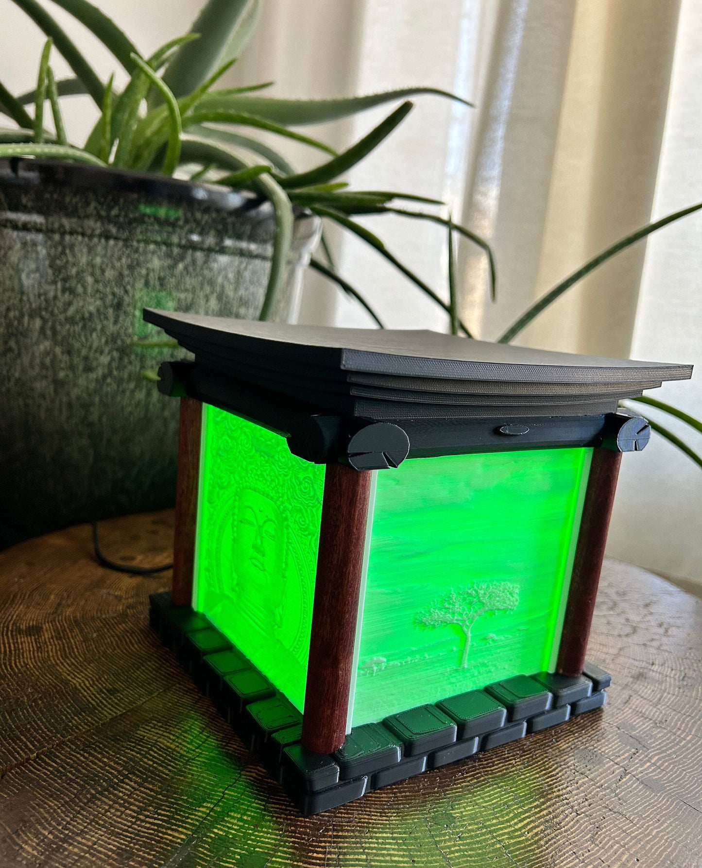 Table lamp with 4 Personalize picture Lithophane to share some Precious moment of Love