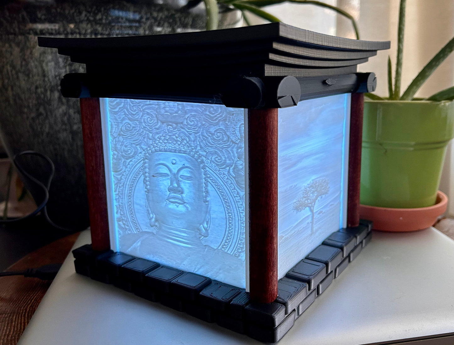 Table lamp with 4 Personalize picture Lithophane to share some Precious moment of Love