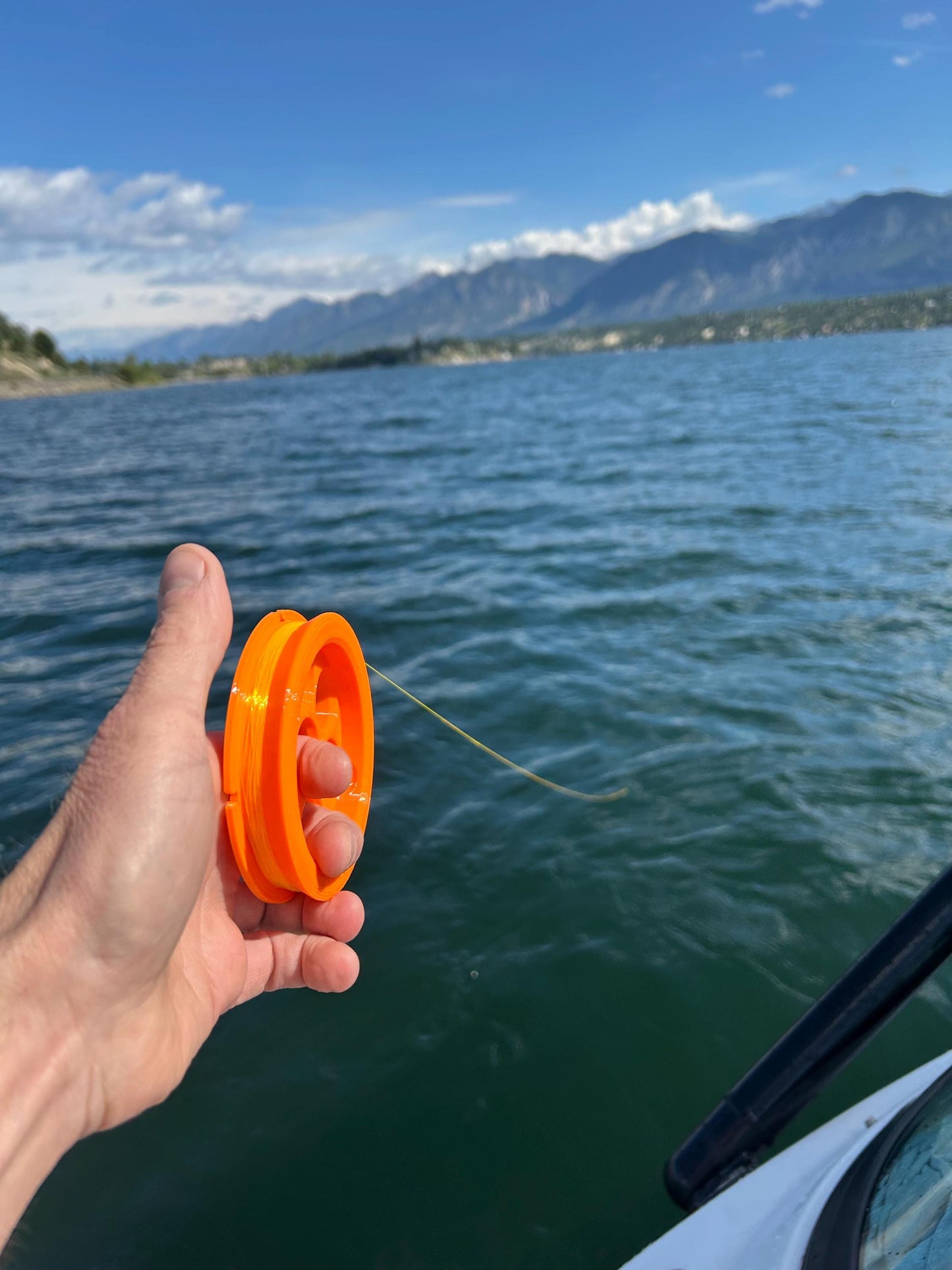 2 Rodless Fishing Gear Set: Portable Double Reel Kits, fishing tackle box with 2 reels that dont required a Rod. Perfect gift under 30