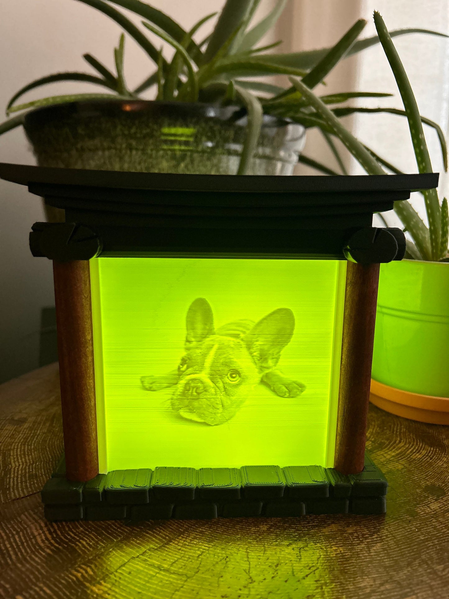 Table lamp with 4 Personalize picture Lithophane to share some Precious moment of Love